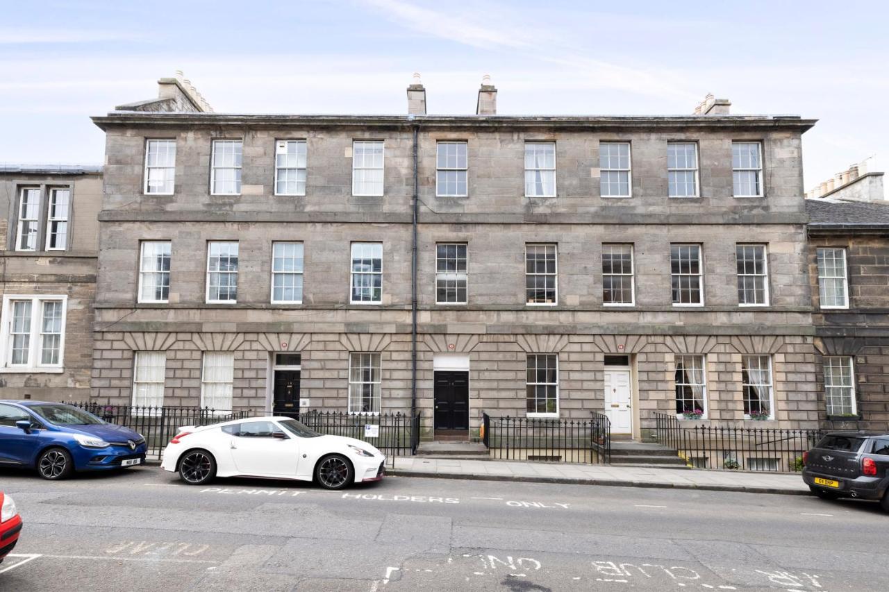 Altido Glamorous 2-Bed Flat Near Edinburgh Castle Esterno foto